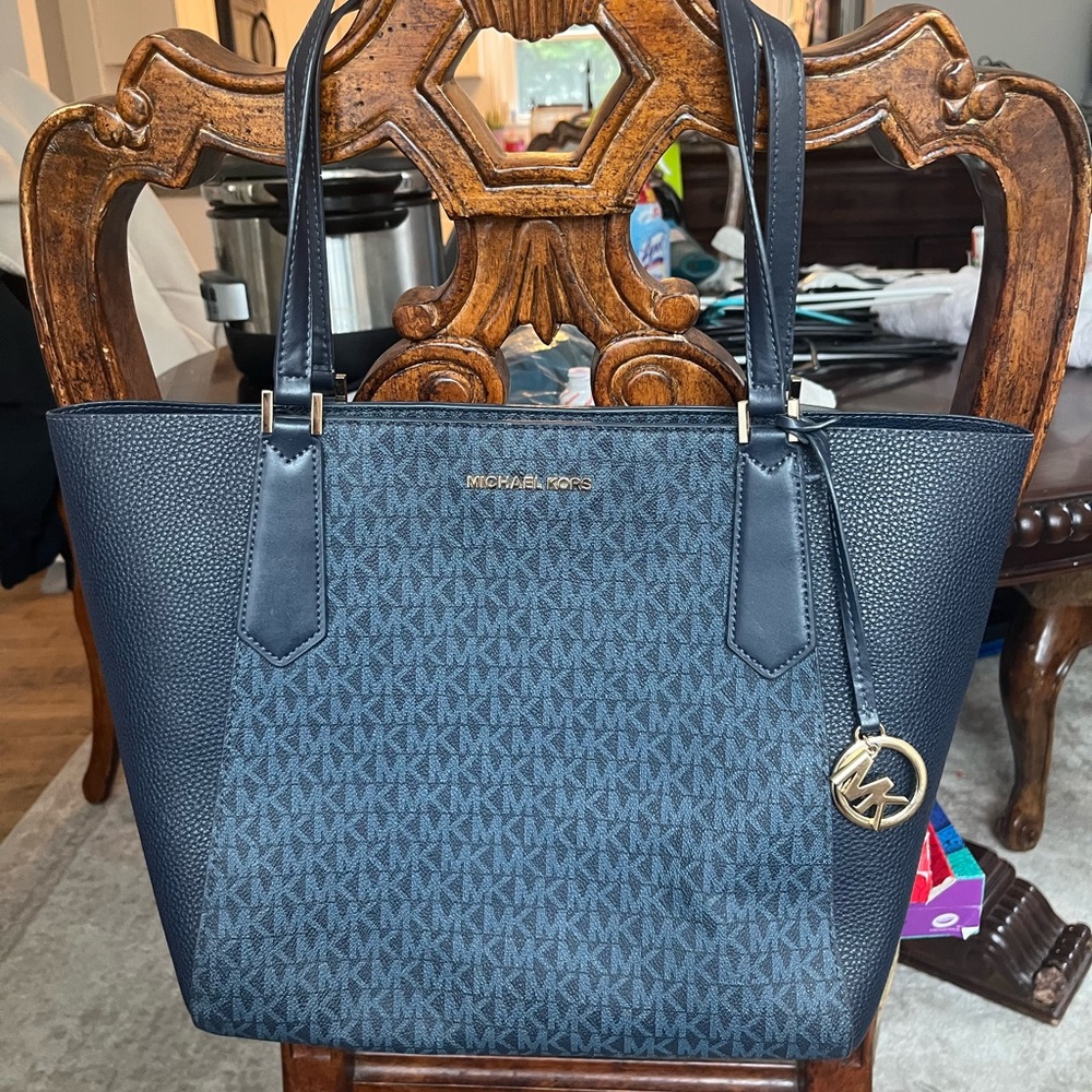 Navy Michael Kors MK pattern tote bag